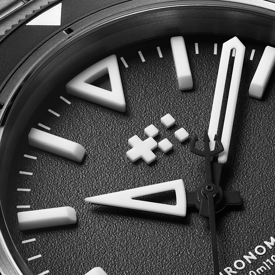 c60 trident lumière krzysztof warda