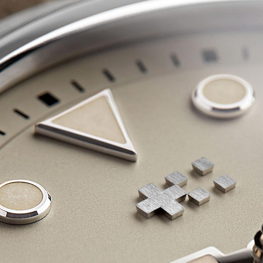 c65 akwitania gmt christopher ward